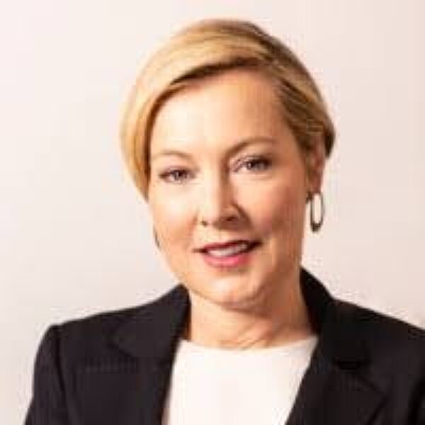 Dr Gillian Tett
